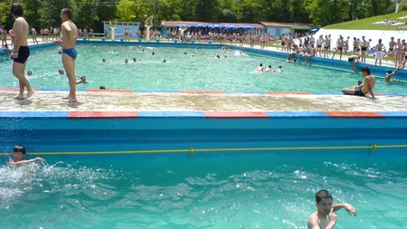 TRAGEDIE din neglijenţă la ştrand. Un copil de 14 ani s-a înecat sub ochii salvamarilor