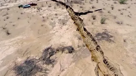Oamenii de ştiinţă nu înţeleg ce se întâmplă: Crater uriaş, apărut în Mexic VIDEO
