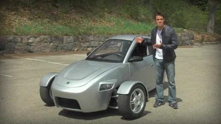 Maşina de 5000 de euro pe trei roţi atinge 160 km/h. Când va fi disponibilă Elio Motors GALERIE FOTO