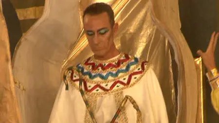 Radu Mazăre l-a interpretat pe Ramses al II-lea la ultima ediţie a carnavalului Mamaia VIDEO