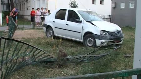 Un vasluian care a făcut accident şi-a lăsat concubina rănită în maşină şi a fugit de la locul faptei