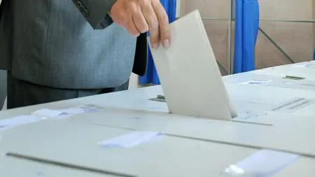 ALEGERI PREZIDENŢIALE 2014. Kelemen Hunor, PRIMA POZIŢIE pe buletinul de vot. Vezi ORDINEA stabilită de BEC