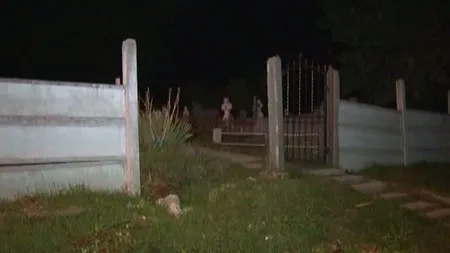 Plânsul i-a salvat viaţa unui bebeluş. Copilul a fost abandonat lângă un cimitir VIDEO