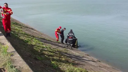 DESCOPERIRE MACABRĂ: Cadavrul unei femei a fost găsit într-un lac de acumulare