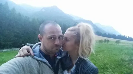Soţul Lorei, surprins în ipostaze tandre cu 