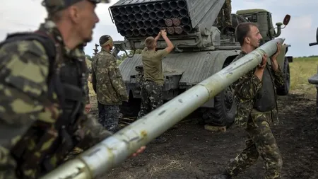 Ucraina: Zeci de soldaţi UCRAINENI au fost ucişi de rebeli, la Ilovaisk