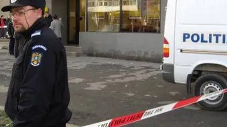 Jaf în TIMP RECORD la o bancă din România. Doi bărbaţi au avut nevoie de 50 de SECUNDE pentru a da lovitura