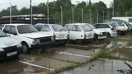 Licitaţiile cu maşini abandonate aduc venituri considerabile primăriei din Arad