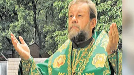 Jurnaliştii care au scris de mitropolitul Moldovei, plecat cu o blondă în vacanţă, ameninţaţi VIDEO