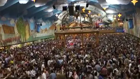 A început Oktoberfest! Primarul oraşului Munchen a dat cep primului butoi cu bere VIDEO
