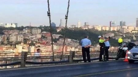 Fotografie şocantă făcută de un poliţist: Şi-a făcut un selfie cu un...sinucigaş FOTO
