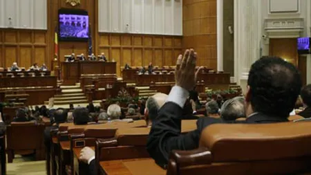 Un senator PNL vrea ca 15 septembrie să fie ZI LIBERĂ pentru părinţi: Avem proiect, dar ZACE în sertare