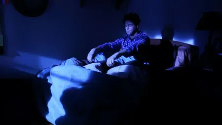 Cele mai CIUDATE POVEŞTI cu SOMNAMBULI. Iată ce fac oamenii în somn, fără să realizeze
