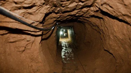 Trei militari, UCIŞI în prăbuşirea unui tunel de contrabandă în Gaza