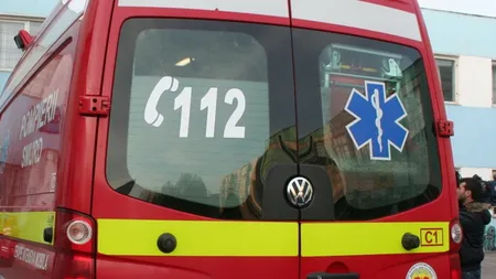Doi bărbaţi, accidentaţi grav de un şofer care a adormit la volan