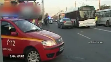 O femeie şi fiicele ei, accidentate în drum spre şcoală