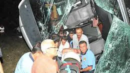 Turcia, tragedie pe şosea: Un accident de autobuz s-a soldat cu cel puţin 17 morţi