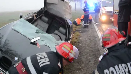 Un şofer a murit după ce o roată desprinsă de la un camion i-a intrat în parbriz VIDEO