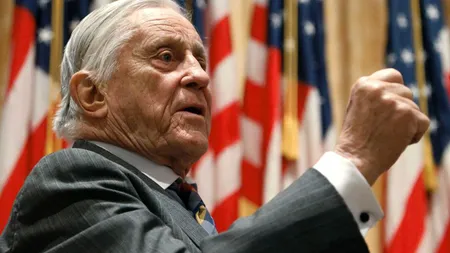 Celebrul ziarist Ben Bradlee, care a provocat DEMISIA lui NIXON după scandalul Watergate, a murit GALERIE FOTO