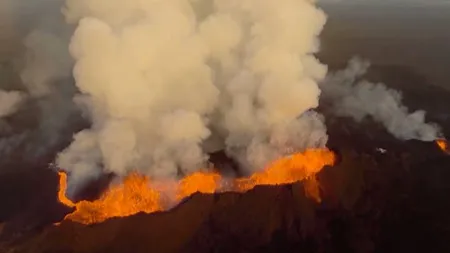 Erupţia vulcanului din Islanda, filmată cu o dronă VIDEO