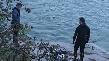 Scafandrii în alertă. Un bucureşten beat şi-a aruncat prietenul în Lacul Pantelimon