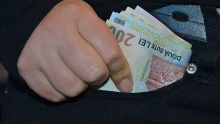Poliţist condamnat la închisoare cu suspendare pentru luare de mită. Vezi ce sumă a cerut acesta