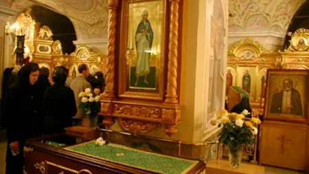 CALENDAR ORTODOX 8 OCTOMBRIE 2019. Ziua în care toţi creştinii trebuie să dea pomană
