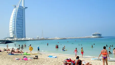 Dubai, destinaţia vedetă a anului 2015. Cât costă o vacanţă