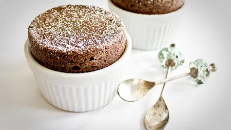 DESERTUL ZILEI: Cea mai simplă şi delicioasă prăjitură. Ai nevoie doar de 5 minute