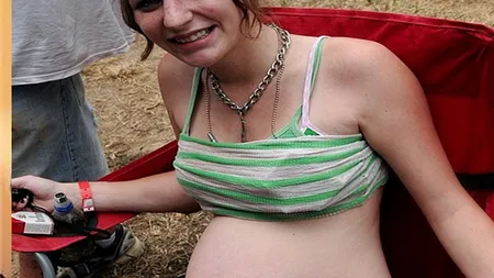 Tânără de 14 ani, ÎNSĂRCINATĂ cu BEBELUŞUL IISUS: Doctorii mi-au spus că nu a făcut SEX cu nimeni FOTO