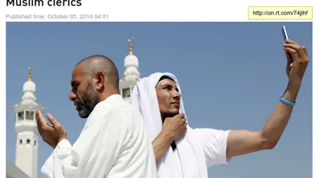 Între credinţă şi iubirea de sine: Musulmanii îşi fac SELFIE la Mecca