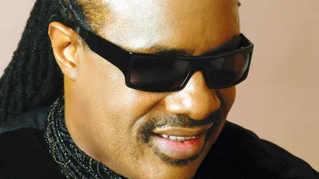 Stevie Wonder va avea tripleţi la 64 de ani