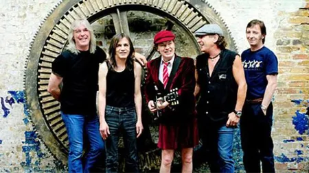 Un membru al trupei AC/DC, acuzat că ar fi comandat CRIME / FOTO şi VIDEO