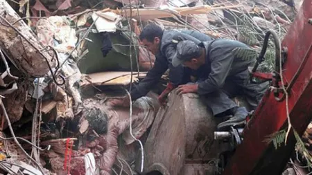 Un imobil s-a prăbuşit la Cairo: Cel puţin 10 morţi