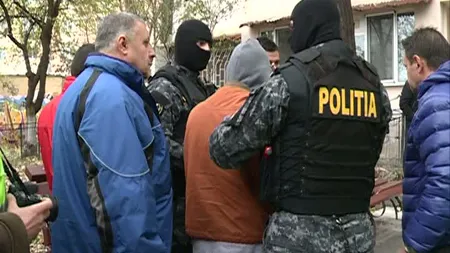 Doi UCIGAŞI, prinşi după aproape 20 de ani de la comiterea CRIMEI / VIDEO