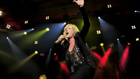 Solista trupei The Cranberries, arestată pentru agresiune. I-a rupt piciorul unei stewardeze