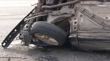 Trei accidente în cinci ore din cauza poleiului. Şeful de la Drumuri Deva, SUSPENDAT din funcţie
