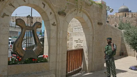 Ierusalim: Un israelian a fost grav rănit după ce a fost înjunghiat de palestinieni