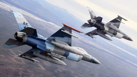 Piloţii români, primele zboruri cu avioane F-16 Fighting Falcon