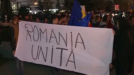 La Ploieşti, tinerii au ieşit în stradă să-l susţină pe Victor Ponta