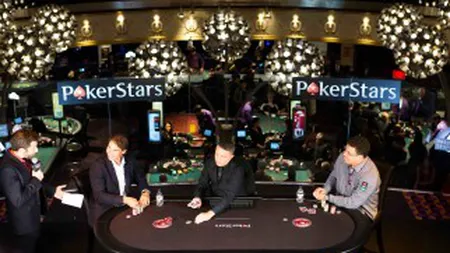 Rafael Nadal l-a invins pe Ronaldo la heads-up si a castigat 50.000 dolari