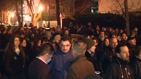 REZULTATE ALEGERI PREZIDENŢIALE 2014. Sute de oameni AU PROTESTAT în faţa sediului MAE