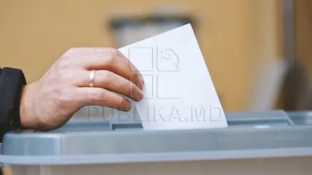 REZULTATE ALEGERI MOLDOVA 2014: Scrutinul, validat de prezenţa la urne. Primele EXIT-POLL-uri