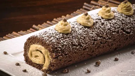 REŢETA ZILEI: Rulada de cacao şi unt de arahide