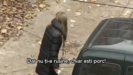 Scandal monstru făcut de o şoferiţă cu bolid, care nu putea ieşi din parcare din cauza maşinii vecinului VIDEO