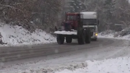 NINSORI abundente şi drumuri acoperite de zăpadă în Moldova. Află SITUAŢIA DRUMURILOR