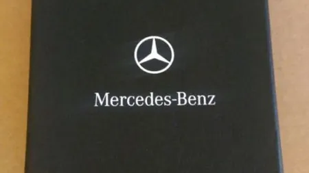 Cum şi-a bătut joc un bărbat de iubita lui chiar de ziua ei. I-a promis un Mercedes, însă i-a oferit un...FOTO