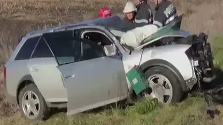 Uluitor: Cadavru jefuit la drumul mare, imediat după un cumplit accident