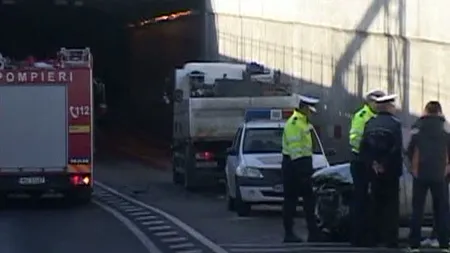 ACCIDENT urmat de un INCENDIU într-un pasaj din Piteşti