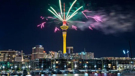 2015 A VENIT! ANUL NOU este deja sărbătorit în mai multe părţi ale lumii VIDEO